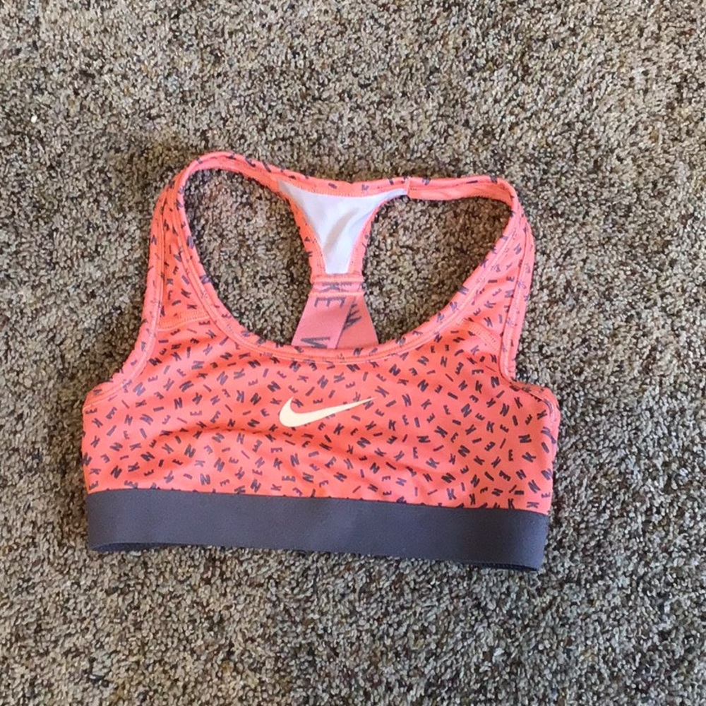Nike kids sports bra